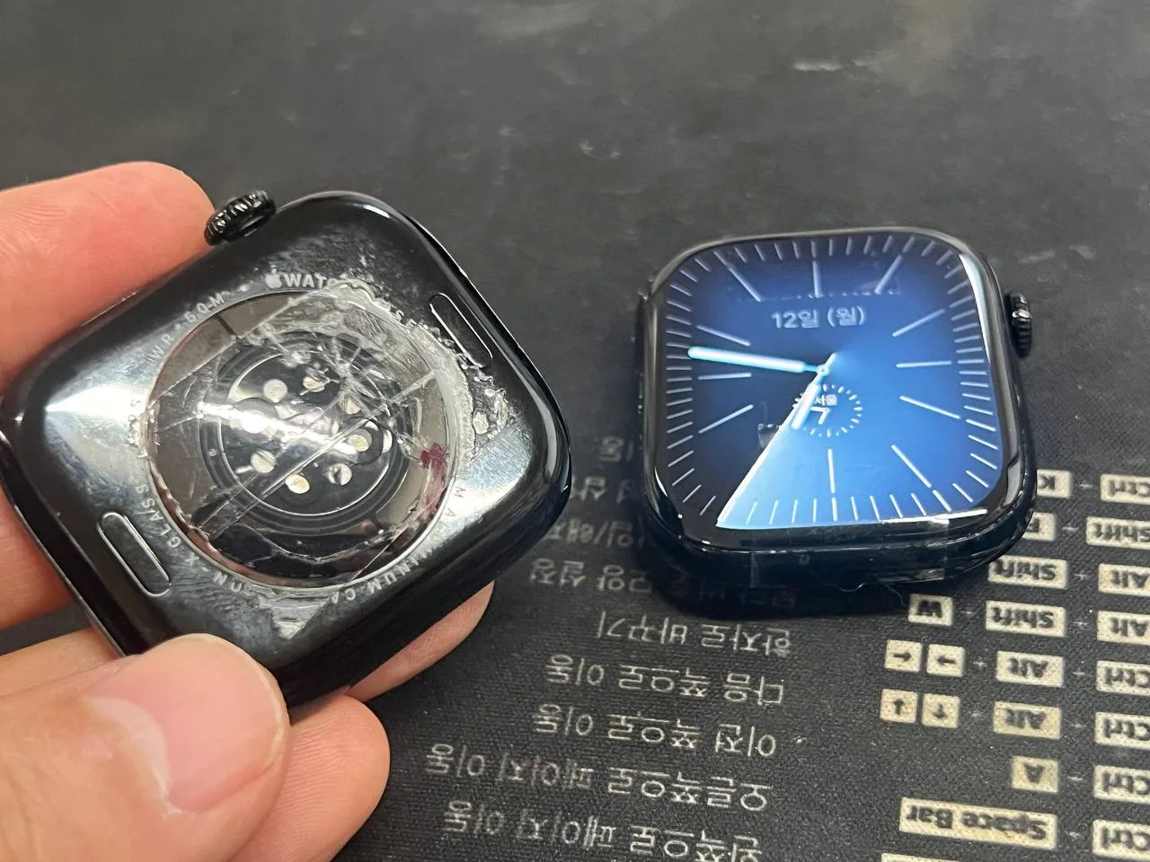 광진구 구의동 에서 강변점 방문 애플워치 10세대 46mm 뒷면 유리 파손 사례 수리사진 6